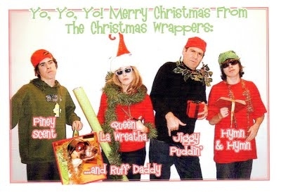 Bizarre Christmas card via Someecards blog