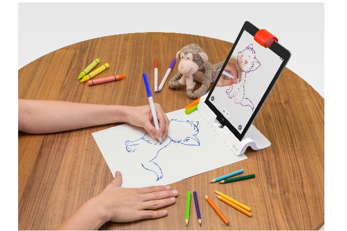 Masterpiece app, new for the OSMO learning device which transforms an iPad into a forum for hands-on educational play and creativity