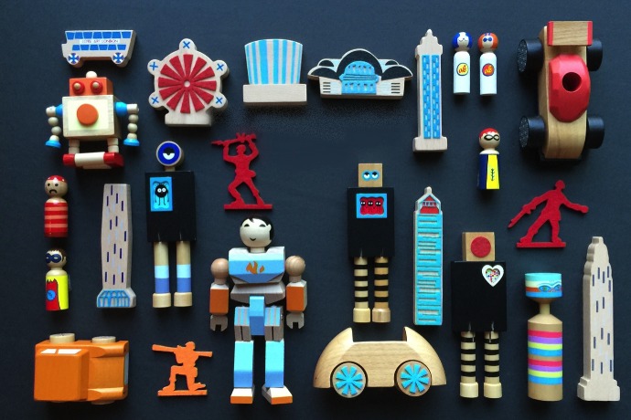 Beating boredom with cool wooden toys inspiring art, design, engineering and imagination.