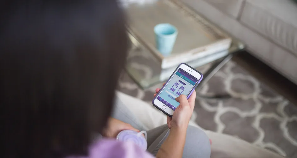 Lansinoh Smart Pump - the first Bluetooth-enabled breast pump