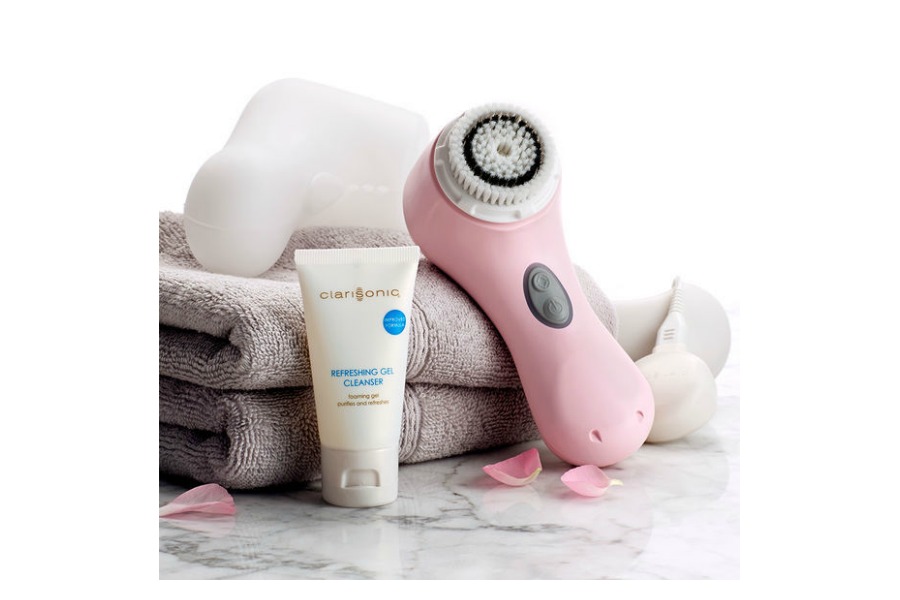 Clarisonic Mia 2 Skin Cleansing System review: Is it really worth the price? An honest look.