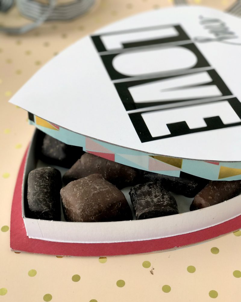 Last-minute Valentine's Day gifts: DIY Chocolate Box by Kojo Designs