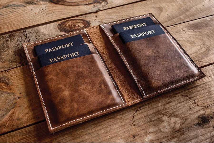 Practical Father's Day gifts that are still cool: Handmade leather family passport case from Portland Leather | cool mom picks gift guide 2017