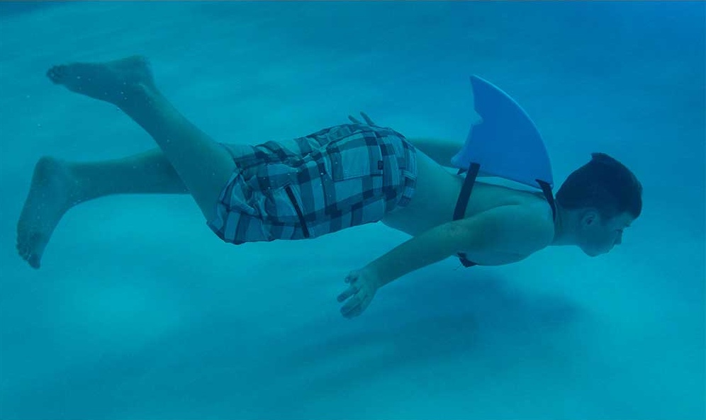The shark fin pool toy by Fin Fun that our kids are dying for! | see more at coolmompicks.com