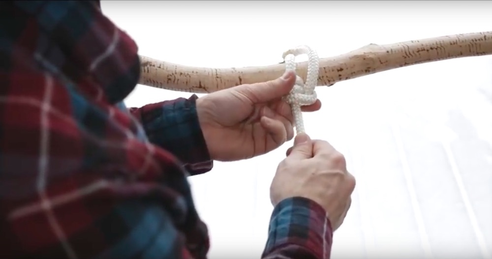Videos that teach kids how to tie knots: 14 knots by Jason Eke