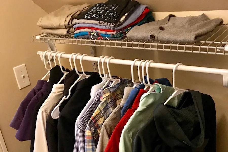 How to create a capsule wardrobe for kids.
