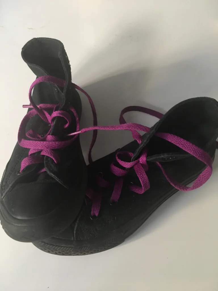 8 subtle ways your kids can show their team spirit: Shoes and laces 8 subtle ways your kids can show their team spirit: Shoes and laces