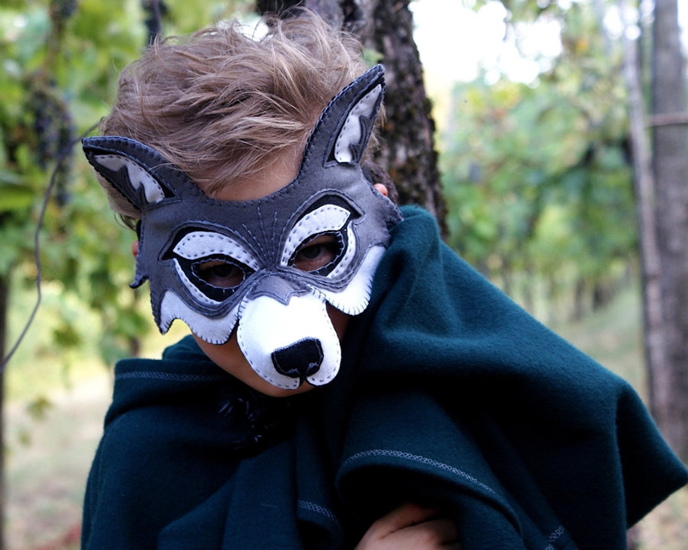 Kids' Game of Thrones costume ideas: Direwolves Shaggydog, Ghost or Grey Wind via masks from Oxeyedaisy