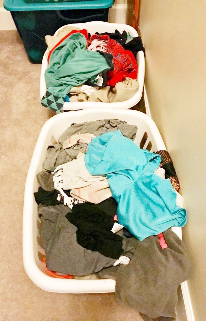Amazing, time-saving laundry tips for big families | mompicksprod.wpengine.com