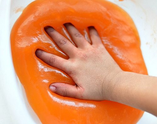 Non-candy Halloween treats for kids: Star Wars slime | Little Bins for Little Hands