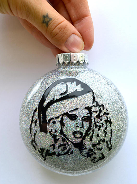 RuPaul Christmas Ornament : Glam gifts for a female BFF