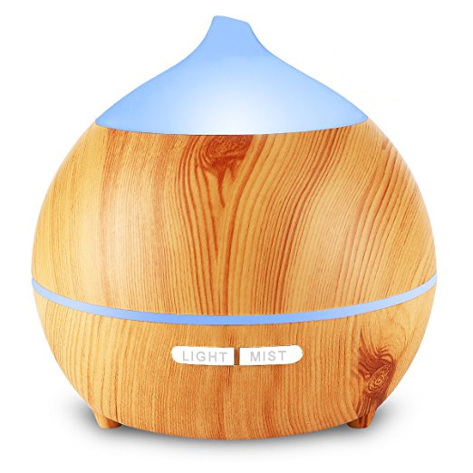 Essential oil aromatherapy diffuser: Self-care gifts