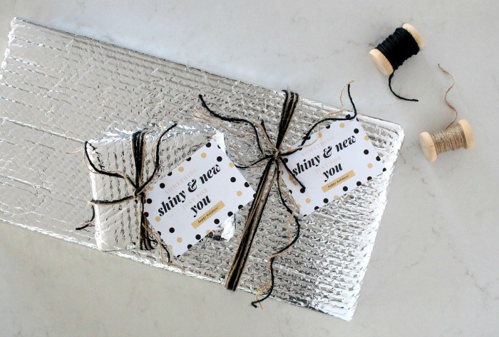 Creative holiday gift wrapping ideas: Repurposed Gift Wrapping by Honestly Modern