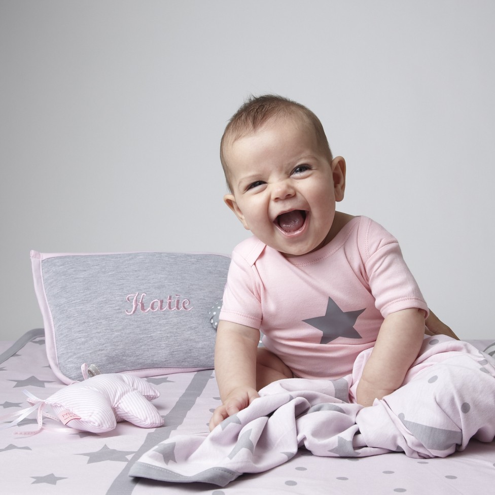 Adorable, very affordable personalized newborn and baby gifts from mybabygift.com | sponsor