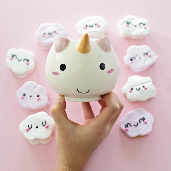 Send a Unicorn Boxes: Mug with cloud marshmallows