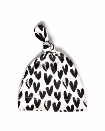 Cool black and white baby gifts: Black hearts knotted baby beanie from Lot 801