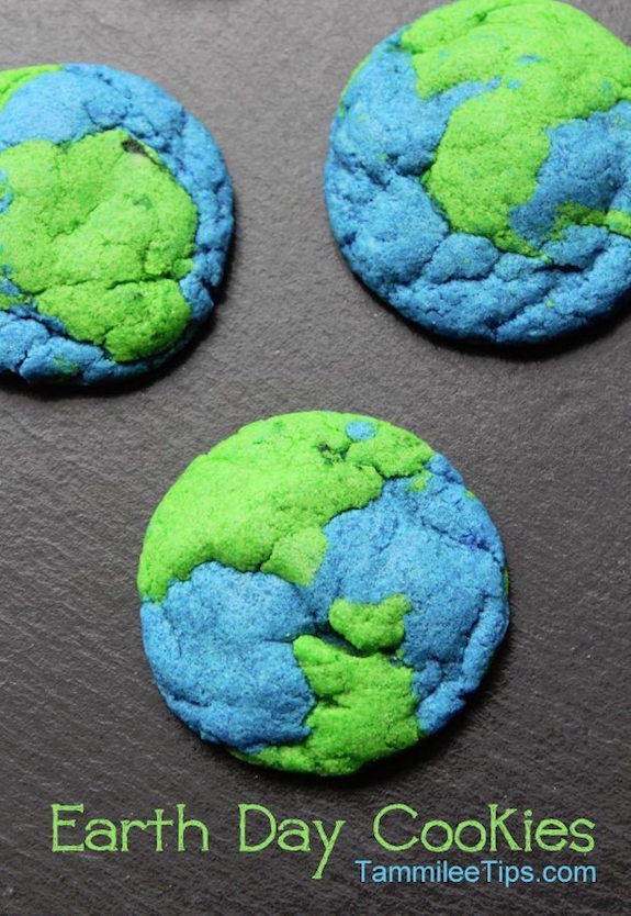 Earth Day crafts for kids: Earth Day Cookies by Tammilee Tips