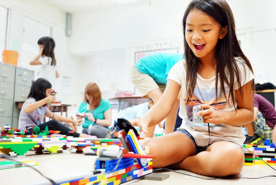 Play Well LEGO-inspired STEM camps for kids | sponsor | cool mom picks