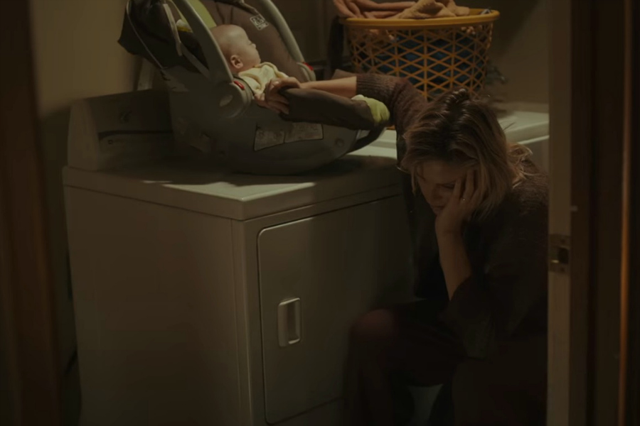 5 reasons moms need to see Tully, a totally unsentimental, gritty, important look at motherhood.