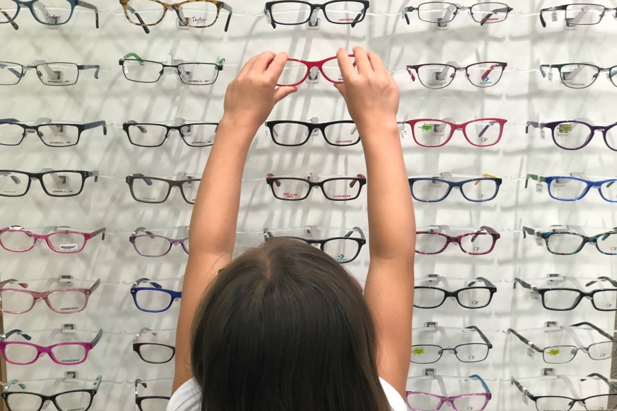 5 things parents need to know before buying your kids glasses
