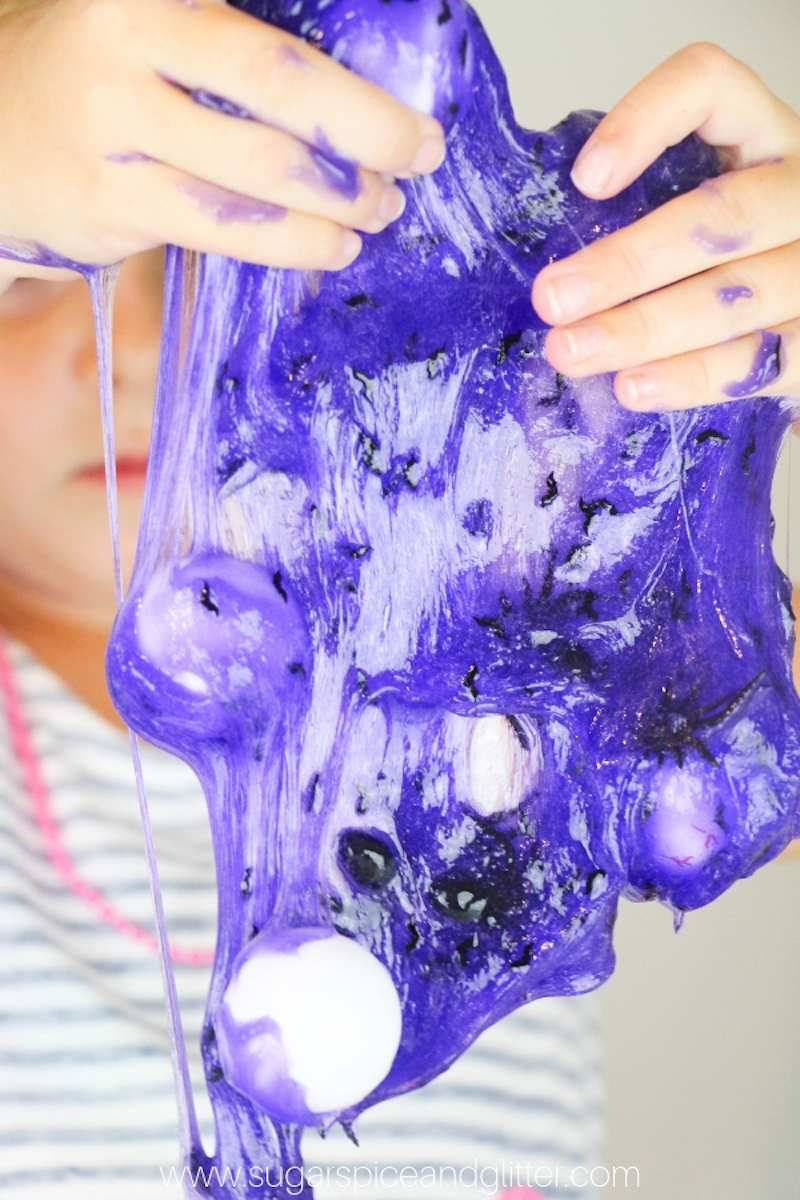 Easy Halloween crafts for preschoolers: Witches brew slime at Sugar Spice and Glitter