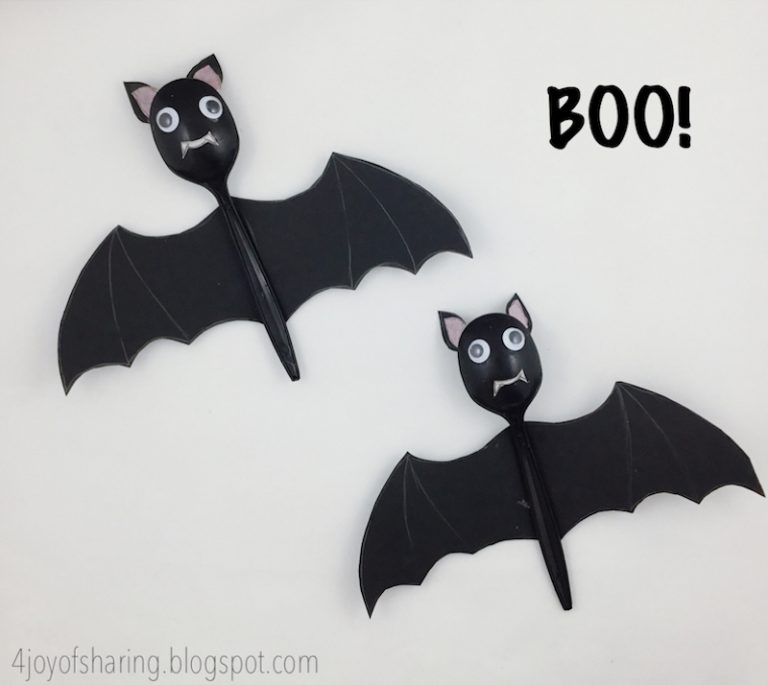 14 Fun And Easy Halloween Crafts For Preschoolers That They'll Love!