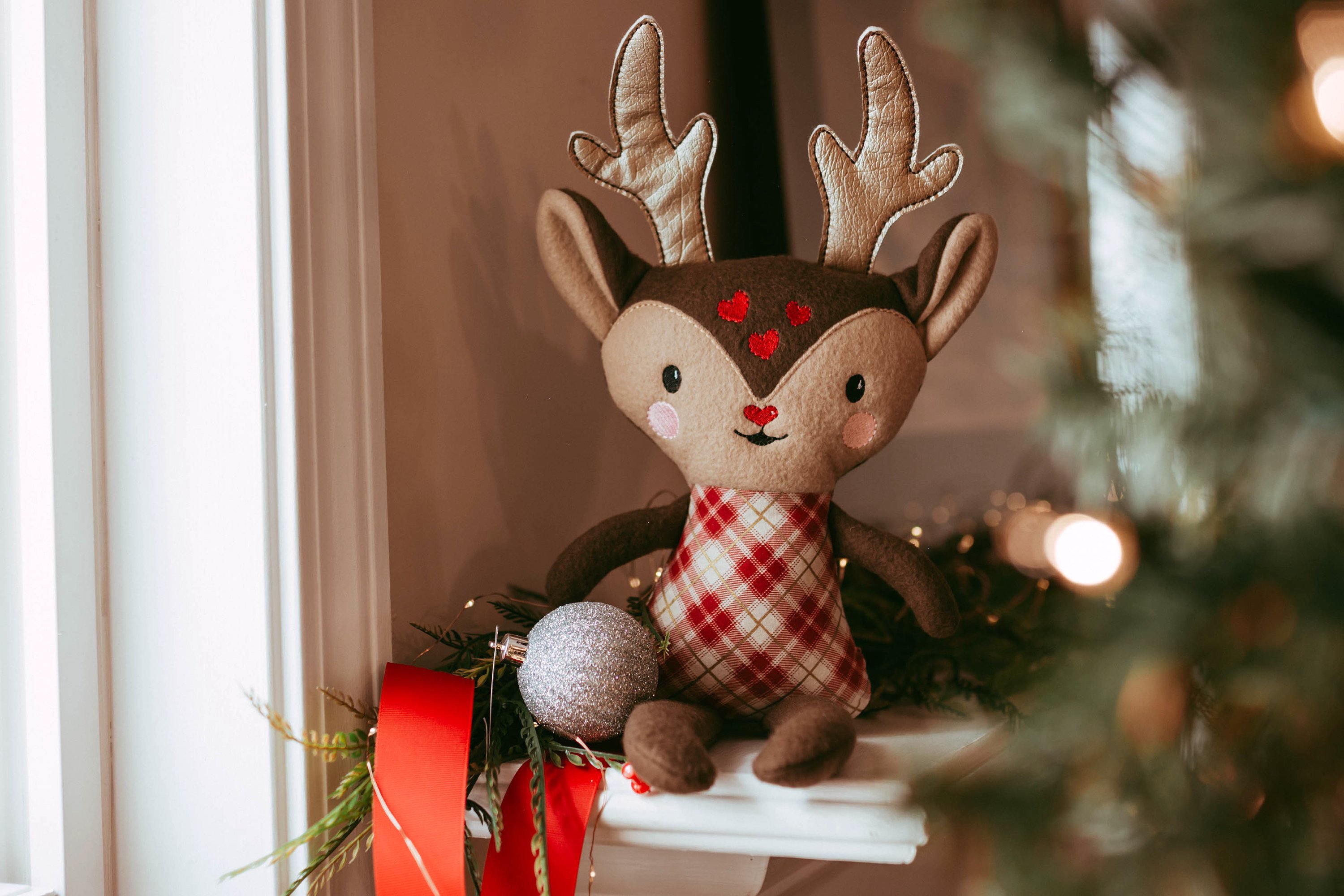Handmade toys for kids: Personalized reindeer stuffy from Plucky Rabott