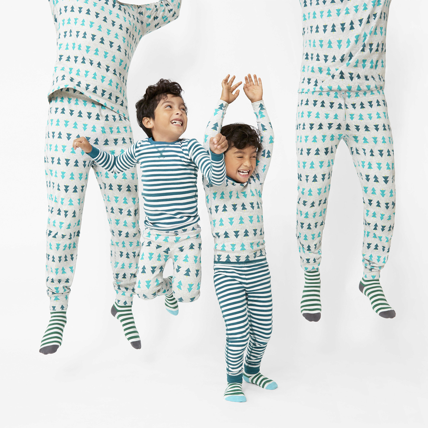 10 best holiday gifts for little kids 3-7 : Organic Christmas pajamas for the family | Small Business Holiday Gift Guide 2020