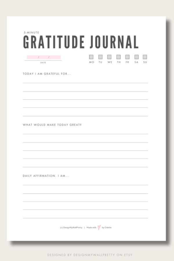 Printable gratitude journal templates that help you set intentions for each day | via Design My Wall Pretty