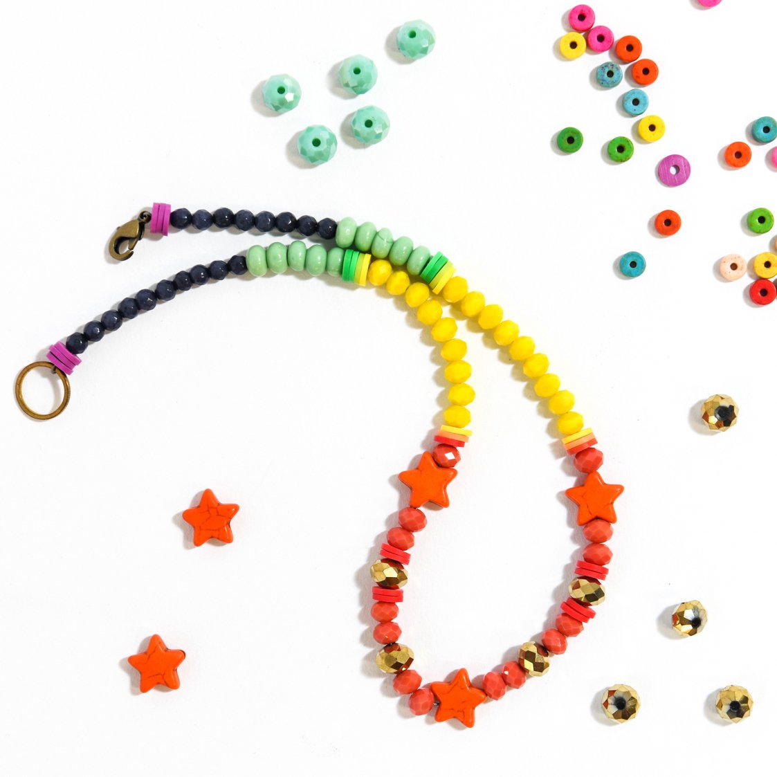 10 best holiday gifts for little kids 3-7 : DIY rainbow necklace beading kit from Saskia | Small Business Holiday Gift Guide 2020