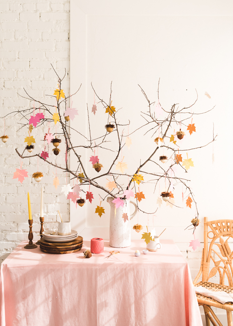 Kids Thanksgiving crafts that make cool centerpieces: Gratitude Tree at The House that Lars Built