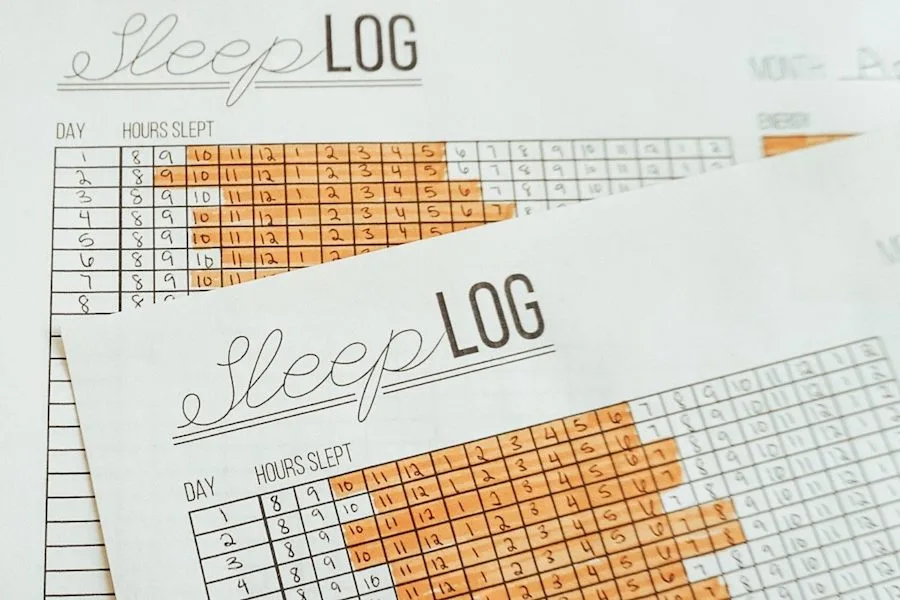 3 great printable sleep logs. Because we’ll try anything, you know?