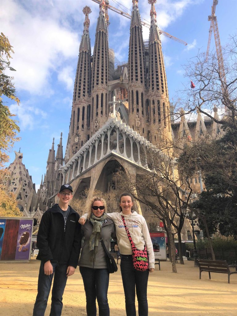 Tips and tricks for traveling to Barcelona with teens from Linda Kerr of TravelTeening | Read more: Coolmompicks.com