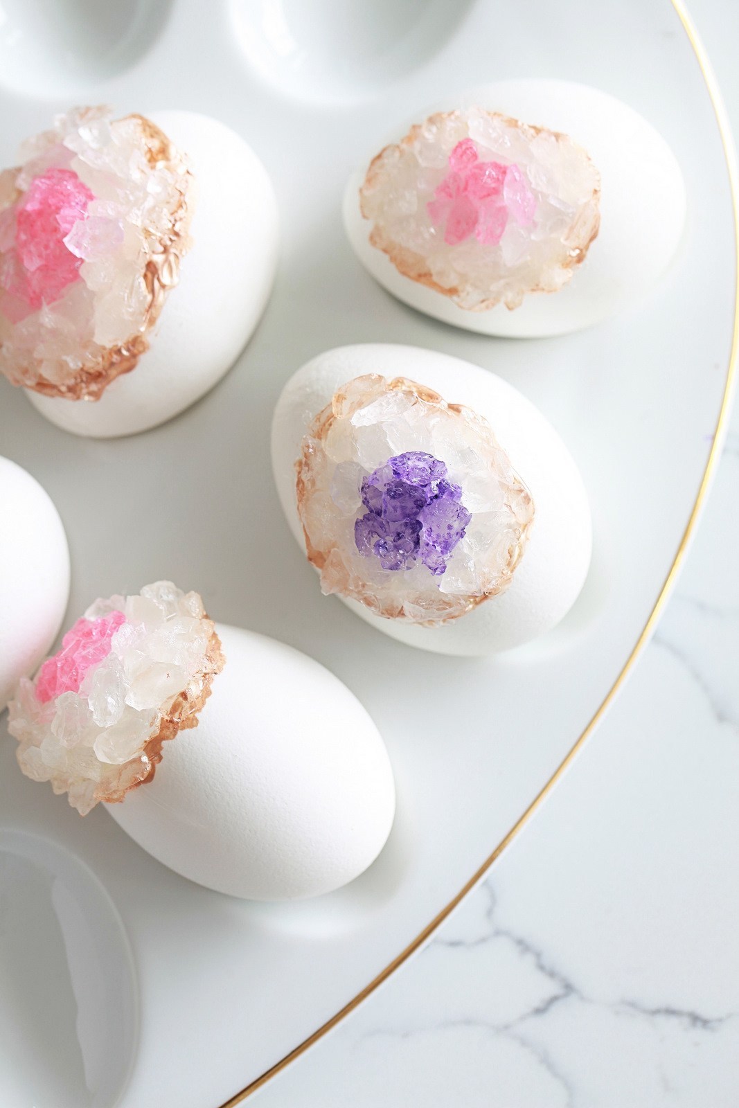 Egg decorating ideas for tweens and teens: geode Easter eggs DIY | Posh Little Designs