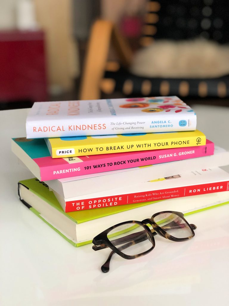 The 2019 Cool Mom Picks book club: How it works