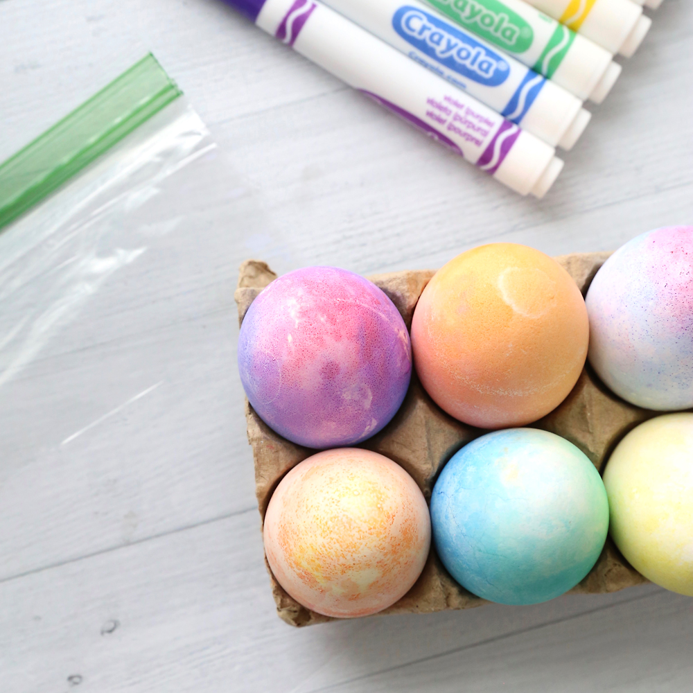 Easter egg techniques for toddlers: Easy marker Easter eggs tutorial at It's Always Autumn