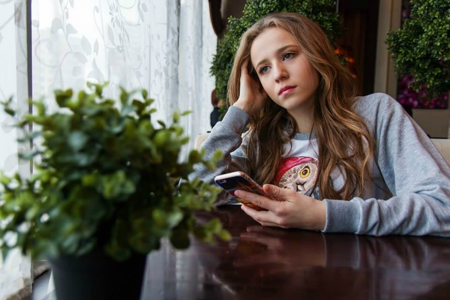 How to get teens into therapy? This online platform puts it right on their phones.
