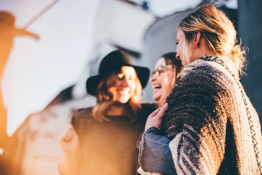 #speaktostrangers: a 30 day plan to spread kindness, 1 minute and 1 day at a time | cool mom picks