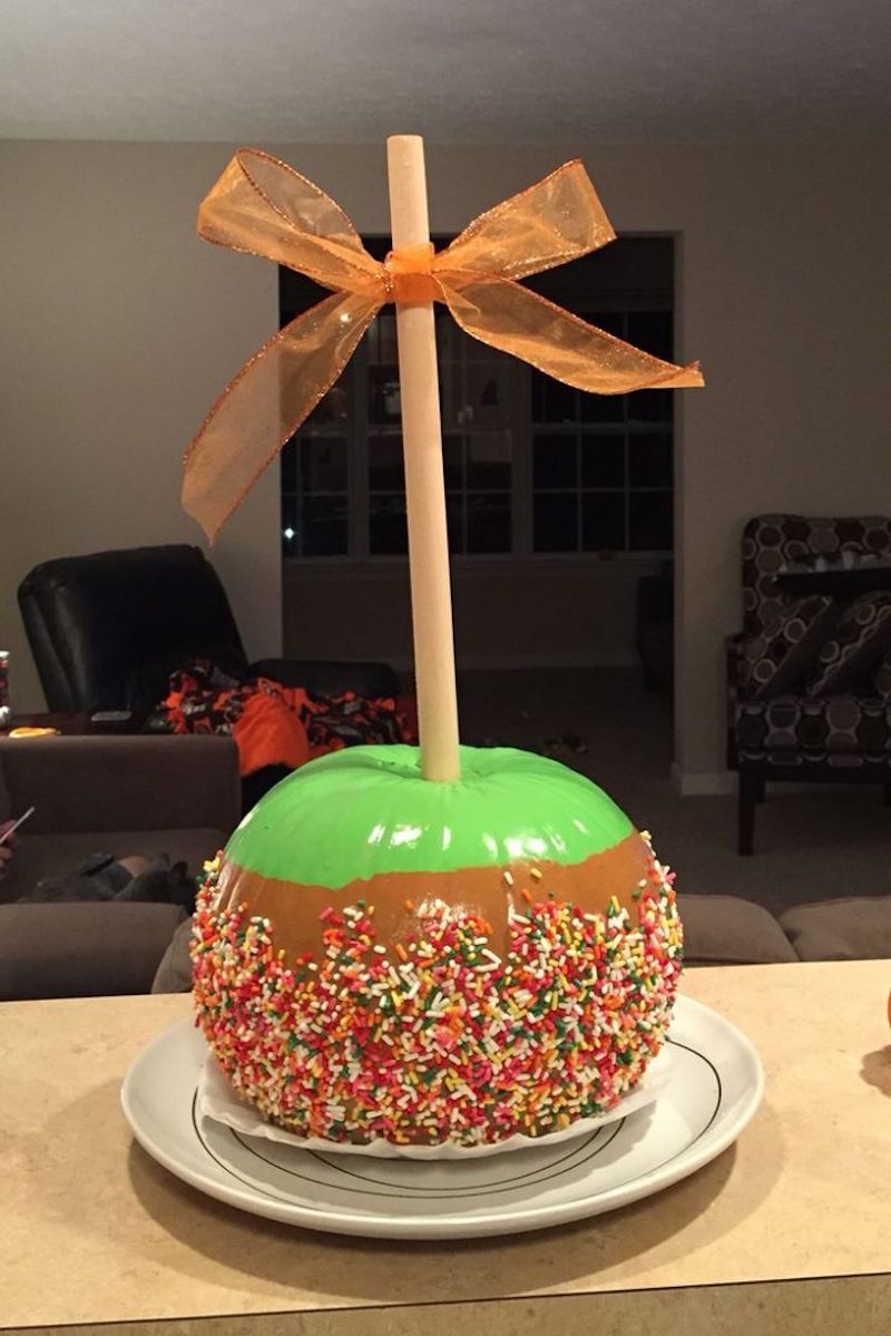 Cute pumpkin decorating ideas: Candy Apple pumpkin at How to Crafts