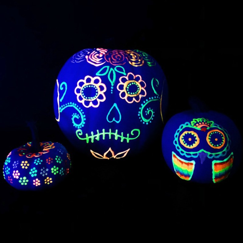 Cute pumpkin decorating ideas: Glow in the Dark pumpkins at Color Made Happy
