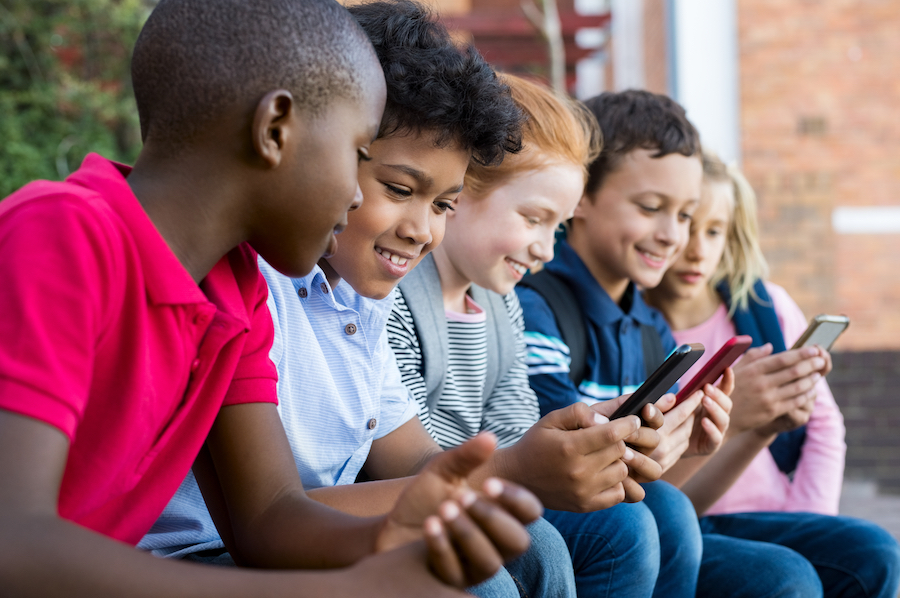 4 smart, simple tips to help kids make good media choices with their screen time.