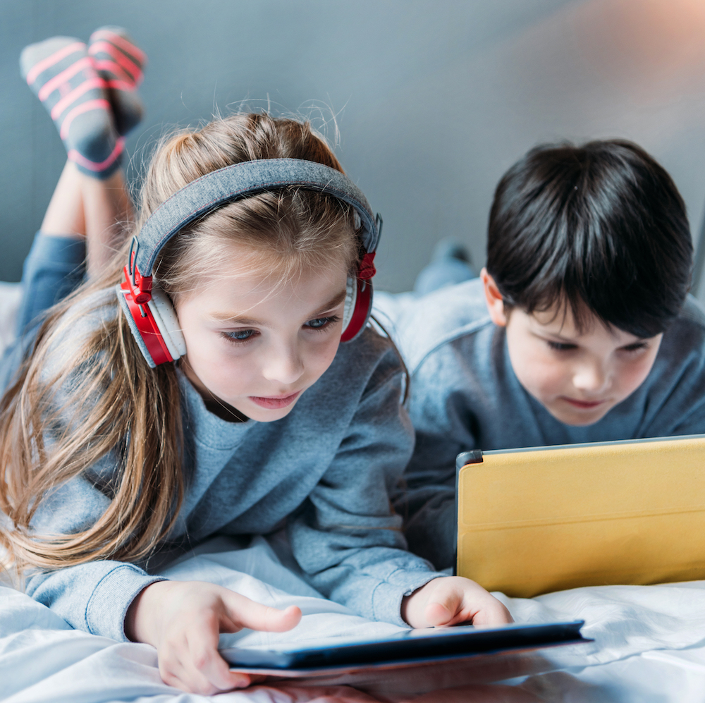 4 excellent, simple tips to help kids make good media choices with their screen time