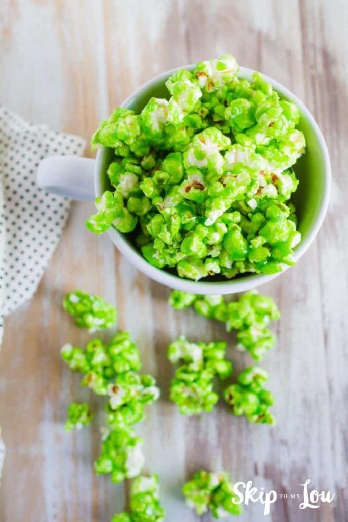 St. Patrick's Day for kids: Green popcorn from Skip to my Lou