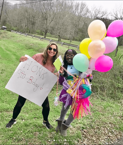 Social distance birthday party ideas for kids: A drive-by parade via @lindseydoyle_8 on Instagram