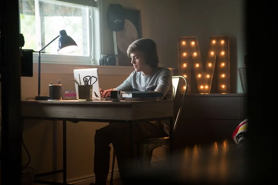 6 tuition-free classes that help your teens learn online this summer — without you standing over their shoulders.