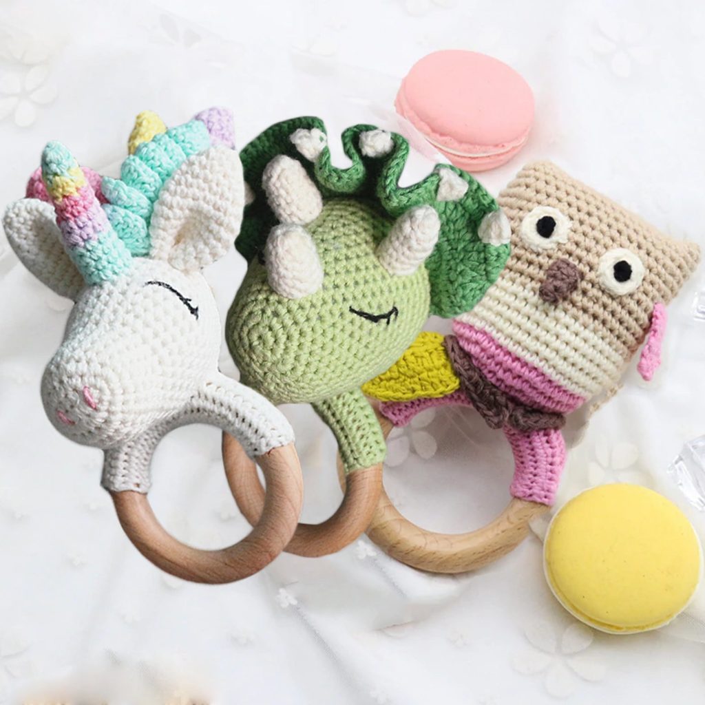 Best baby shower gifts under $15: Crochet animal teething ring in unicorn, dragon, and more from NEAline Arts