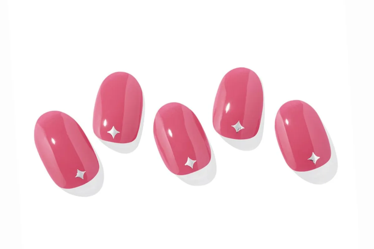 We tried a popular at-home gel manicure kit and here’s how it went. | Damn You, Social Media ads