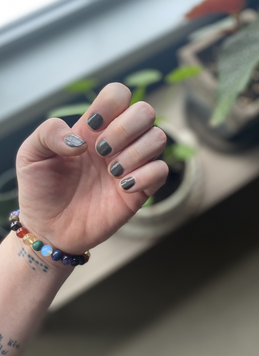 Review of Expressie quick dry nail polish | Cool Mom Picks