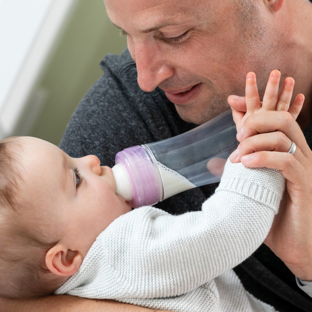 The new ChiccoDUO bottle is revolutionizing baby bottles -- all the benefits of glass with all the convenience, durability, and lightweight design of plastic