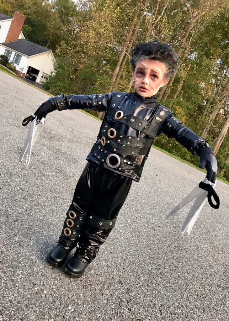 90s Halloween costume ideas for kids: Edward Scissorhands costume | Mahari